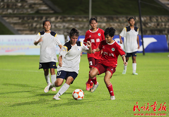 南宫娱乐-女足比赛中球员的精彩表现赢得掌声
