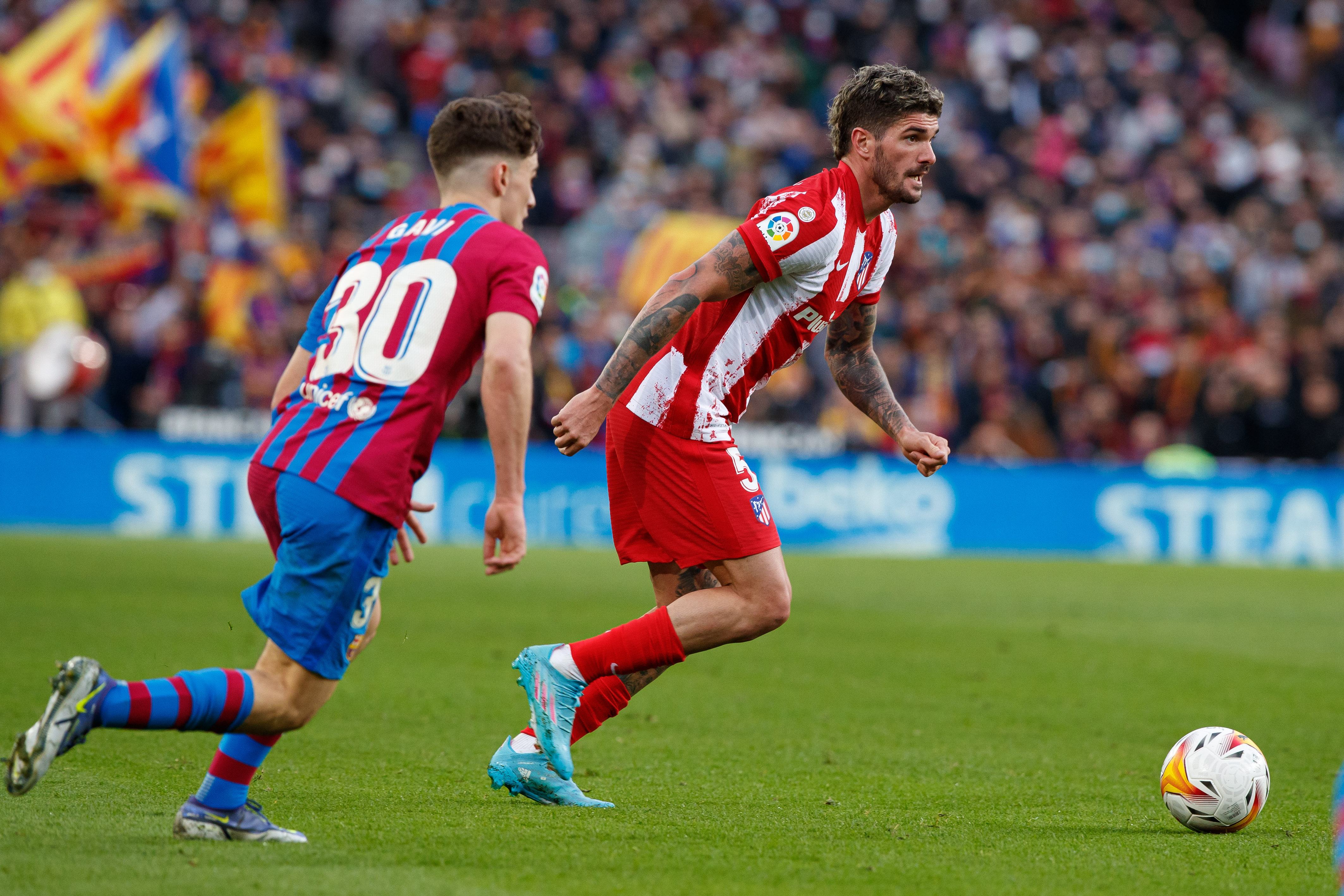 南宫娱乐-胜利之夜:马竞大破巴萨晋级