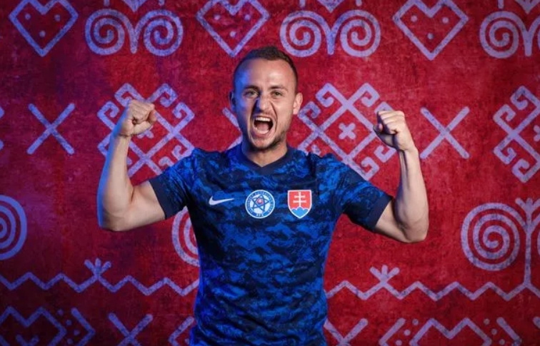 南宫娱乐-斯洛伐克队在预选赛中取得胜利，锁定晋级