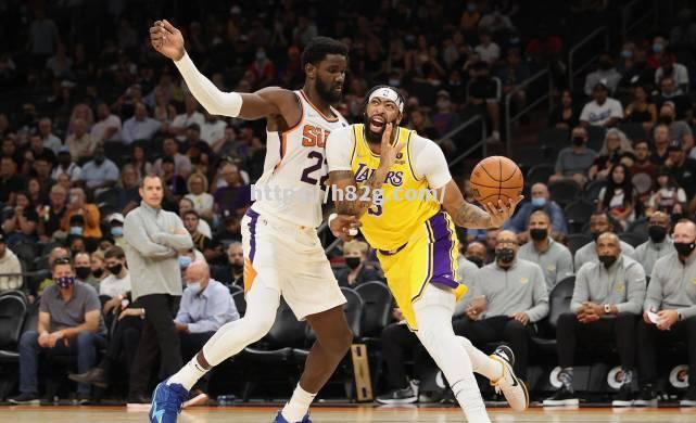 湖人队客场不敌太阳队,遭遇连败 湖人队客场不敌太阳队,遭遇连败