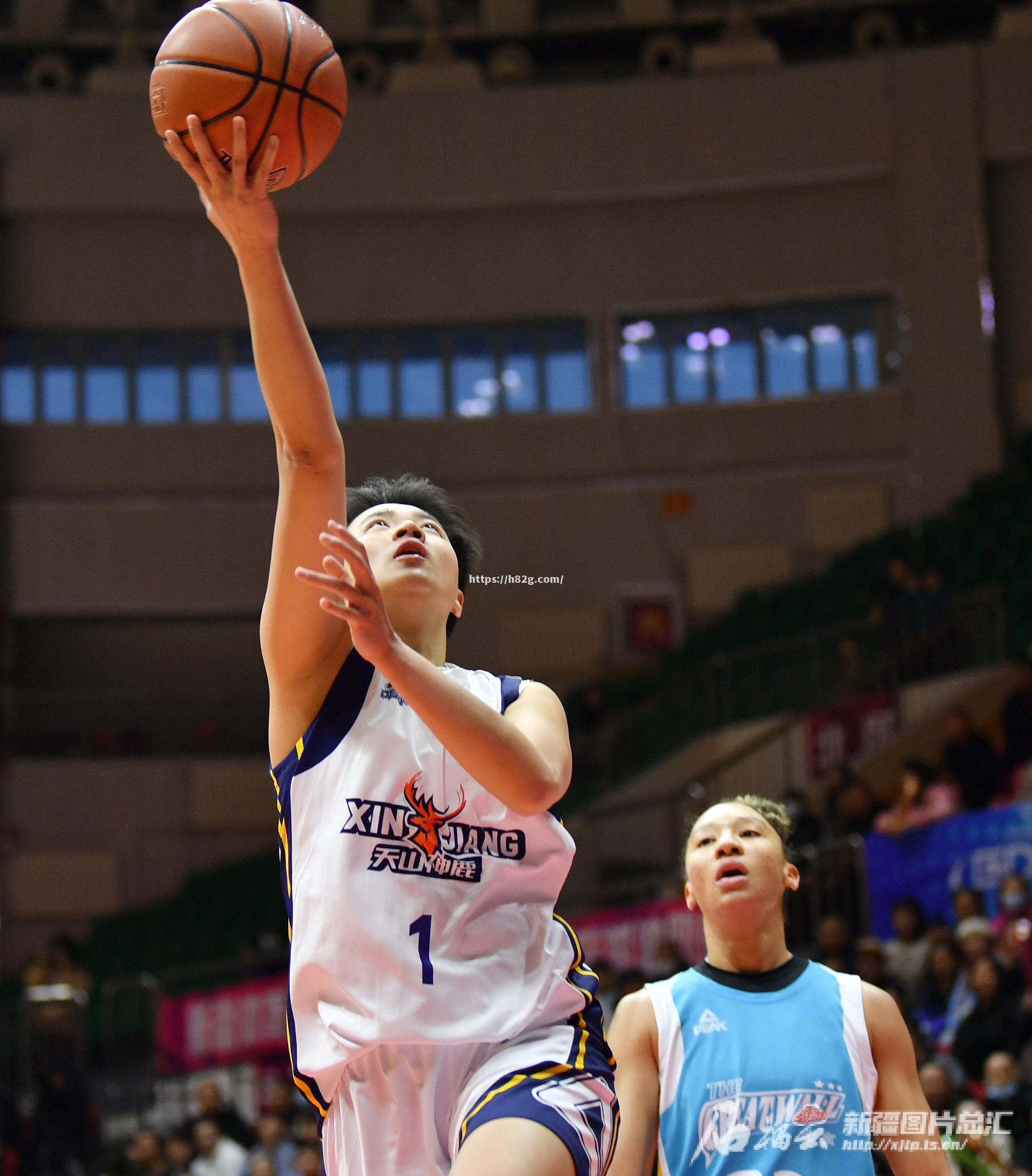 西亚女篮联赛季后赛首发,强强对决引人注目 西亚女篮联赛季后赛首发,强强对决引人注目