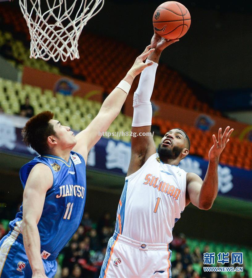南宫娱乐-江西男篮客场战胜四川队,提升实力