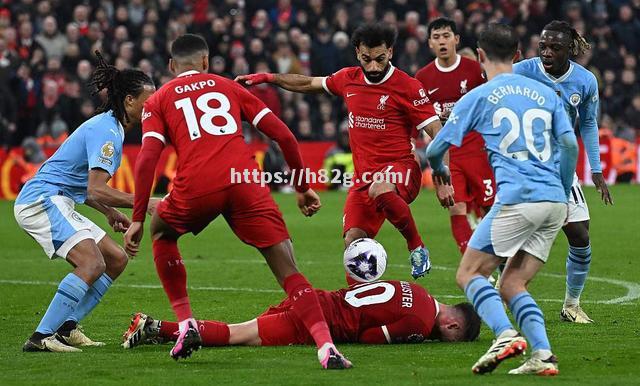 南宫娱乐-华莱士客场战平，争取下一轮取胜