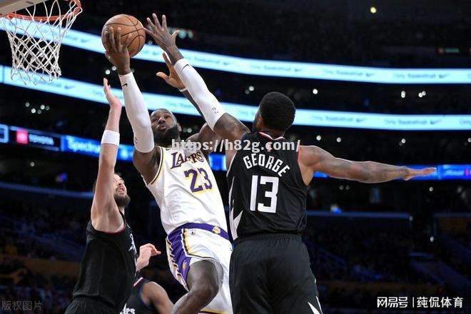 湖人核心再砍+,单场表现惊艳全场 湖人核心再砍+,单场表现惊艳全场