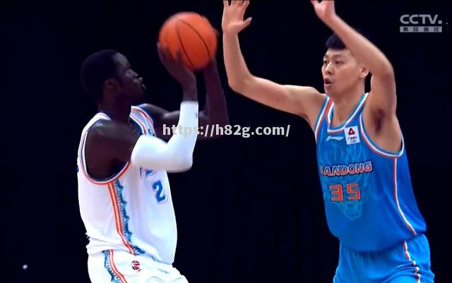 福建男篮在主场不敌山东,遭遇连败 福建男篮在主场不敌山东,遭遇连败
