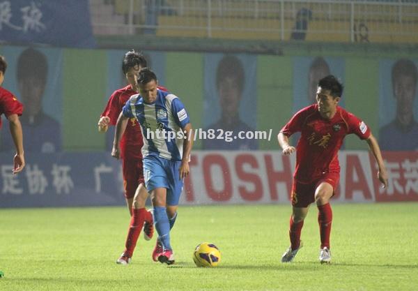 重庆力帆客场惨败广州富力,保级形势严峻 重庆力帆客场惨败广州富力,保级形势严峻