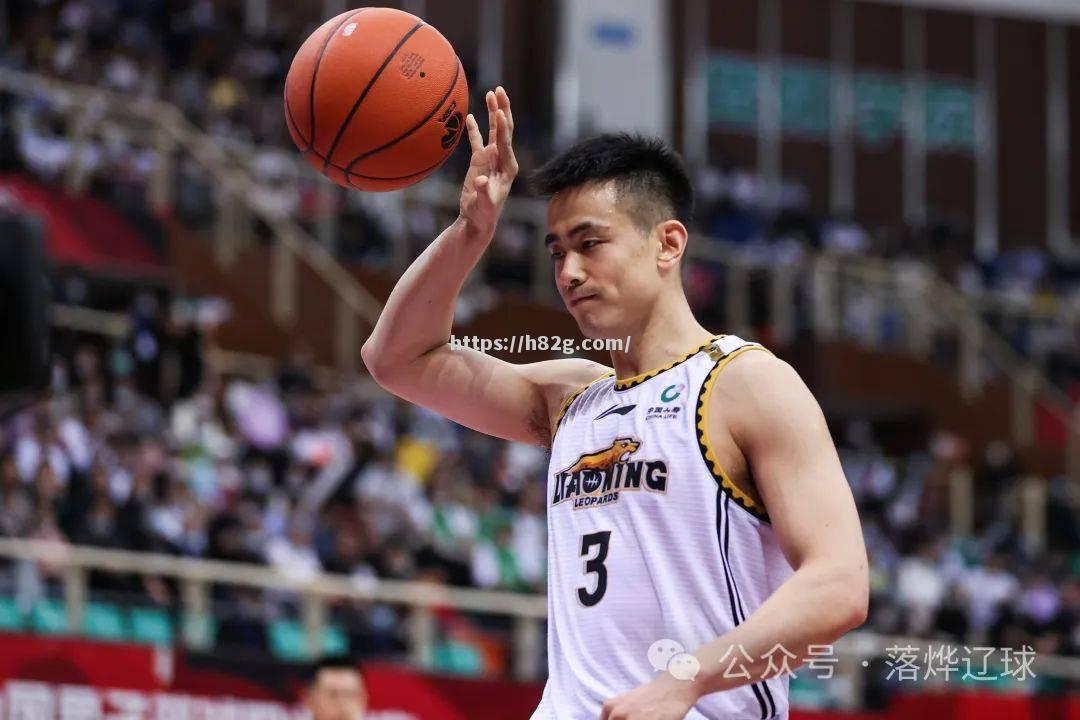 辽宁男篮客场惨遭逆转,遭遇连败 辽宁男篮客场惨遭逆转,遭遇连败