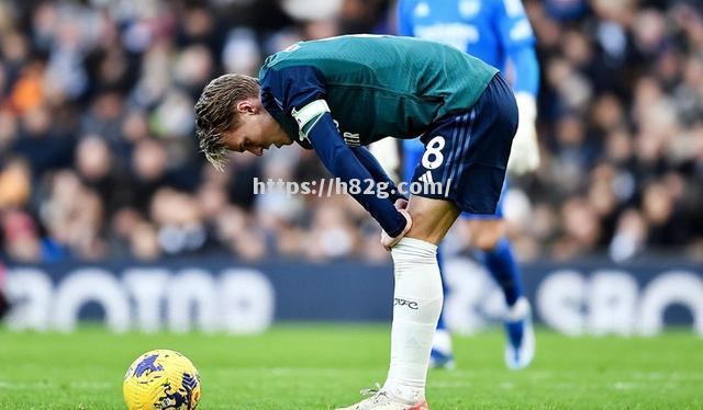 阿森纳主场告负，球队陷入危机