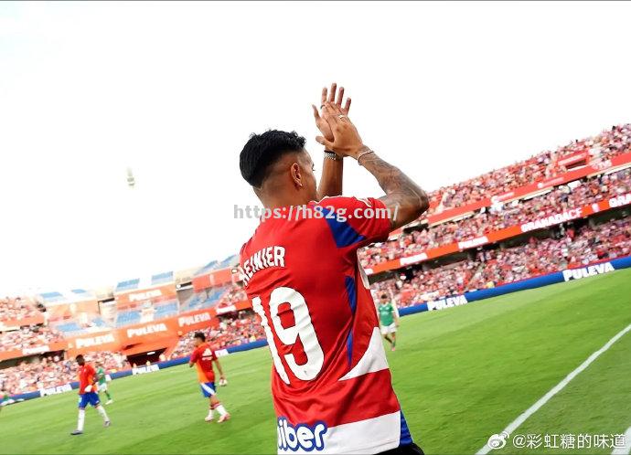 南宫娱乐-拜仁慕尼黑老将暂别球场，感恩球迷热情相伴