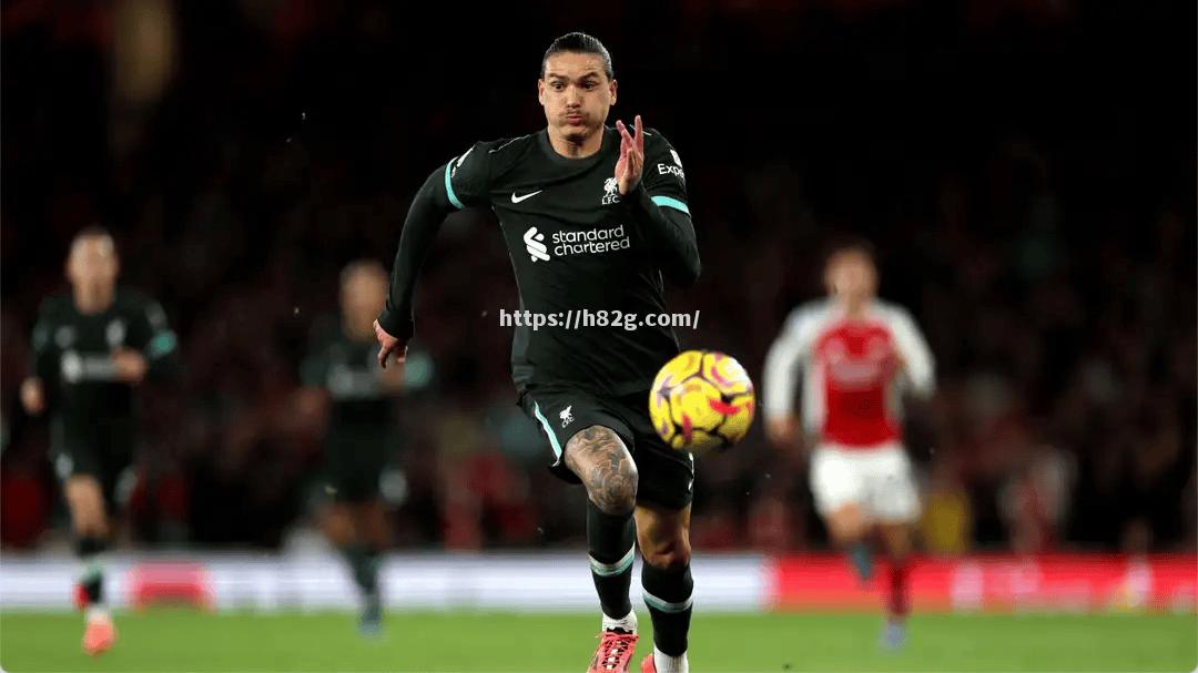 南宫娱乐-利物浦主场失利,球队防线需加强