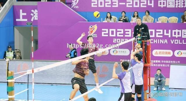 对手攻势如潮，球队拼尽全力守护阵地