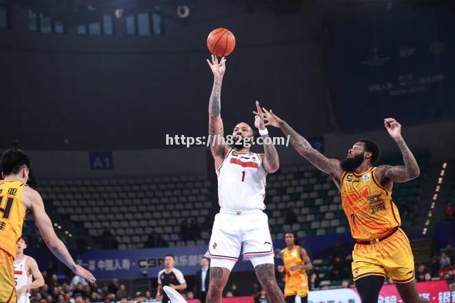 江苏队前往广东客场比赛,强强对决 江苏队前往广东客场比赛,强强对决