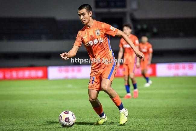 南宫娱乐-山东鲁能惨败,教练组展开反思讨论