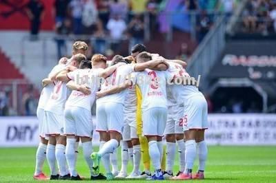 南宫娱乐-球队防守稳固，成功将对手限制在分以下