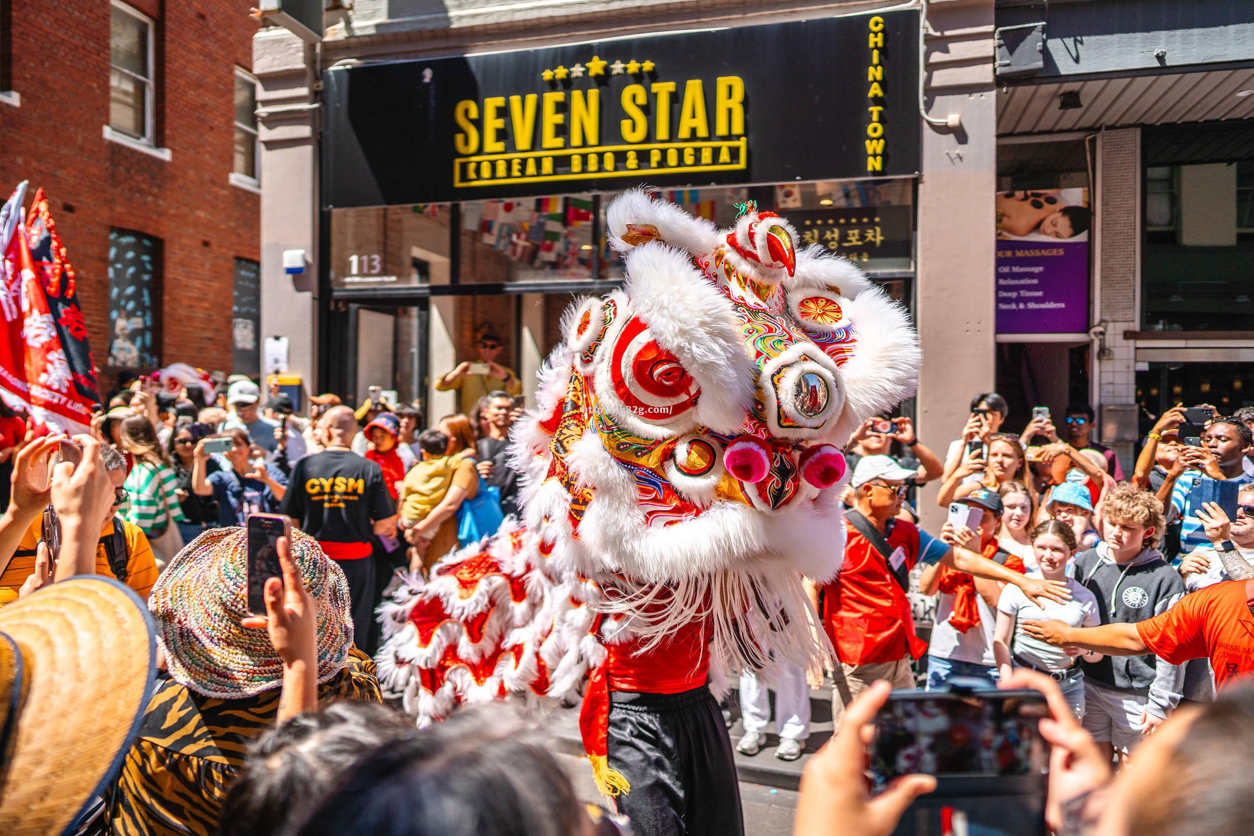 南宫娱乐-澳大利亚女选手火力全开,摘金