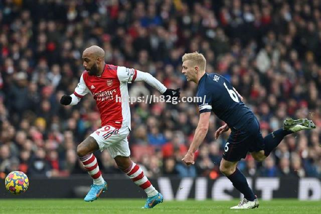 阿森纳主场战胜伯恩利,重返前四 阿森纳主场战胜伯恩利,重返前四