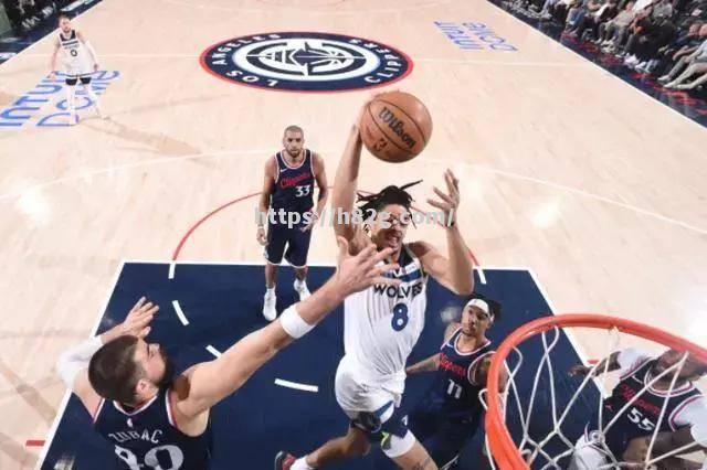 南宫娱乐-火箭惨败步行者，哈登状态低迷