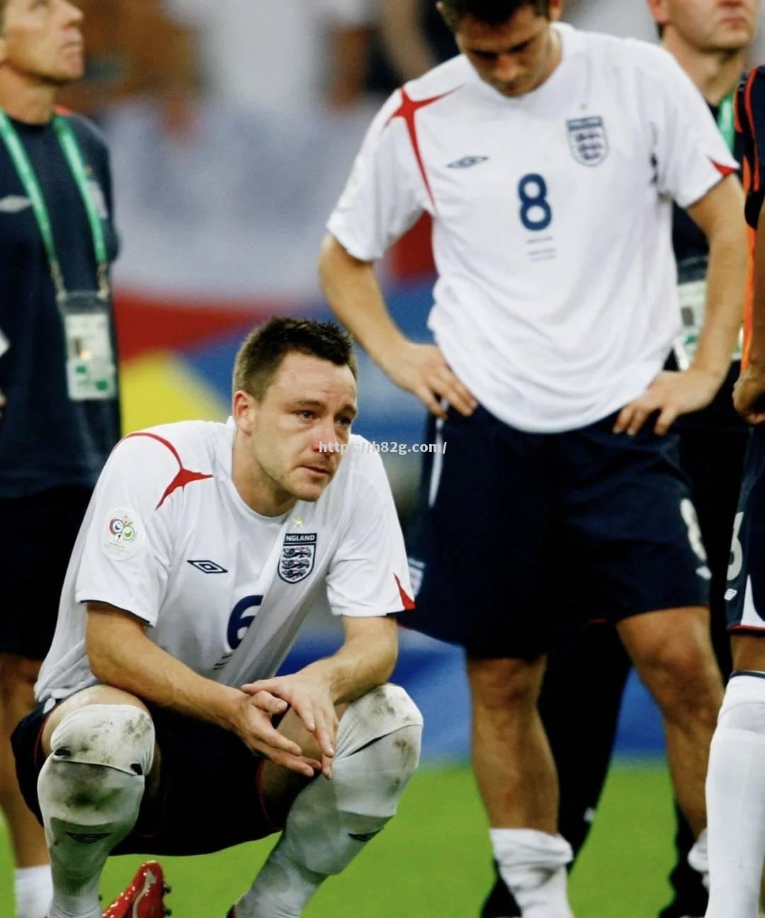 南宫娱乐-比赛中出现冲突,队员情绪失控